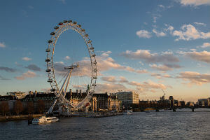 London eye depuis la Tamise