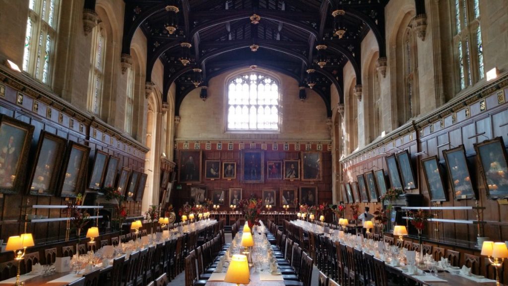 Hall interieur université Oxford