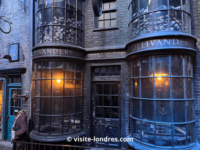 Magasin Ollivanders Chemin de Traverse Studio Harry Potter Londres