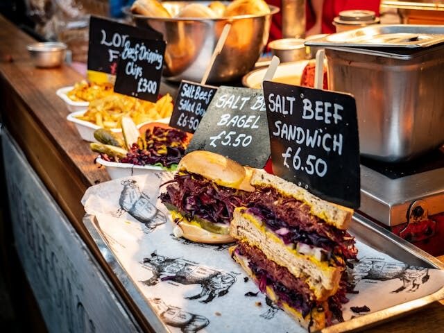 Un des nombreux stands du Maltby Street Market