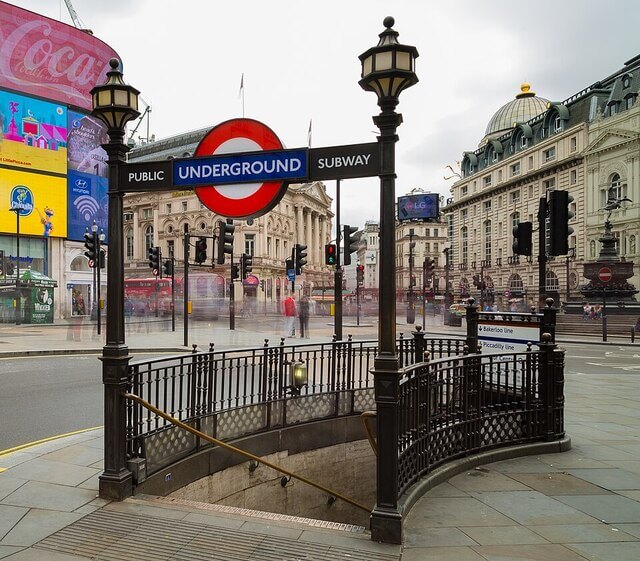Station Piccadilly Circus